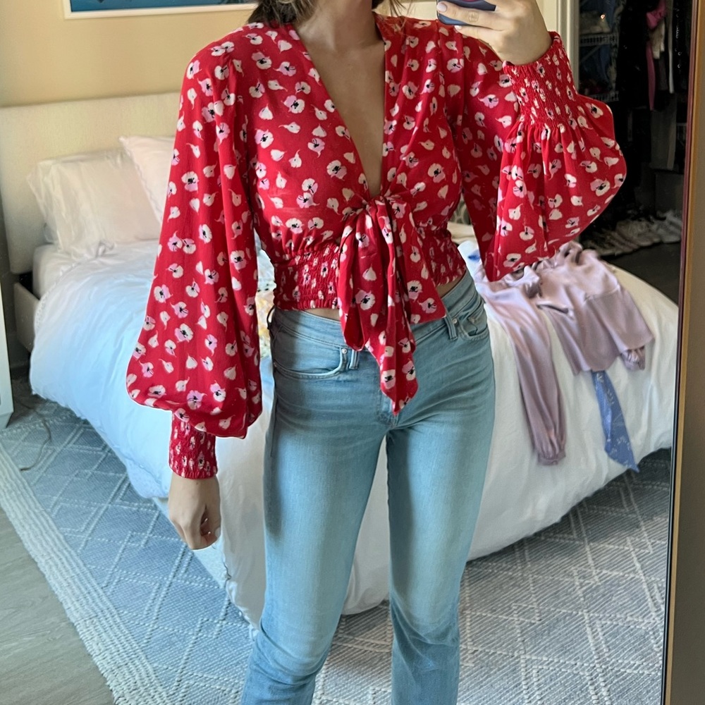 PERFECT CONDITION Alexis Blouse